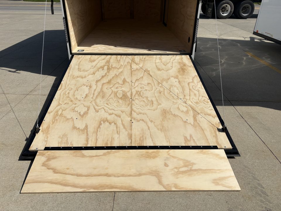 New 2026 United Trailers UJ 7'X14' WEDGE NOSE RAMP DOOR Cargo / Enclosed Trailer