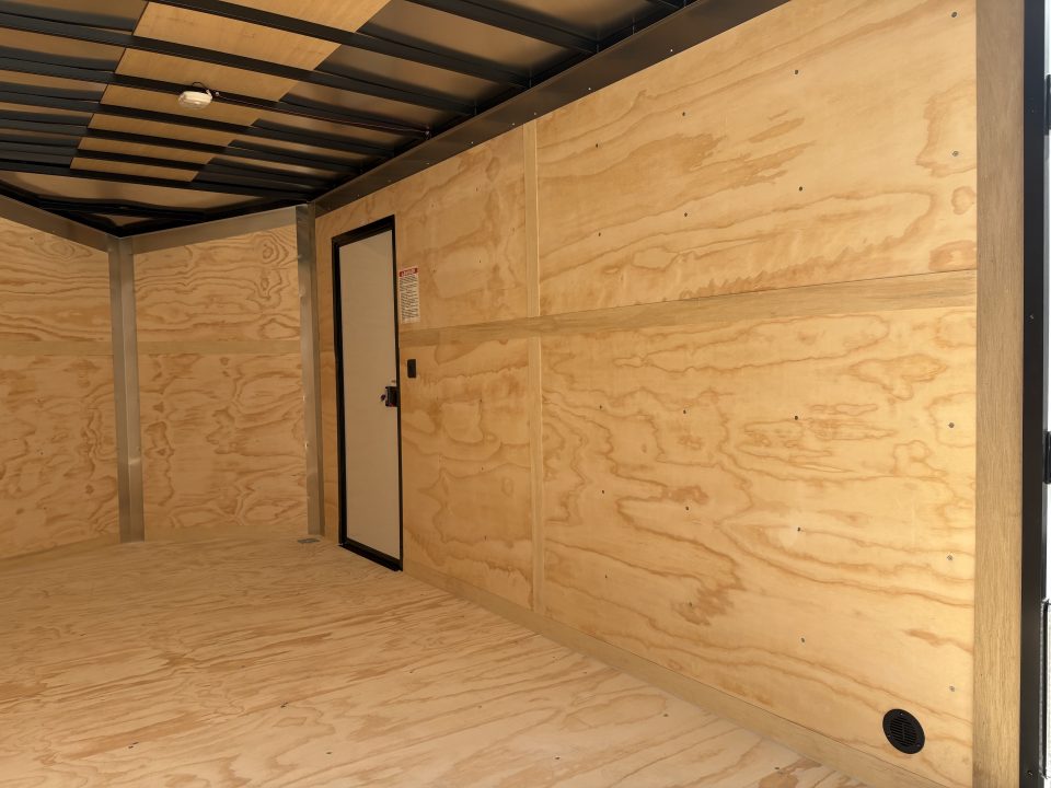 New 2026 United Trailers UJ 7'X14' WEDGE NOSE RAMP DOOR Cargo / Enclosed Trailer