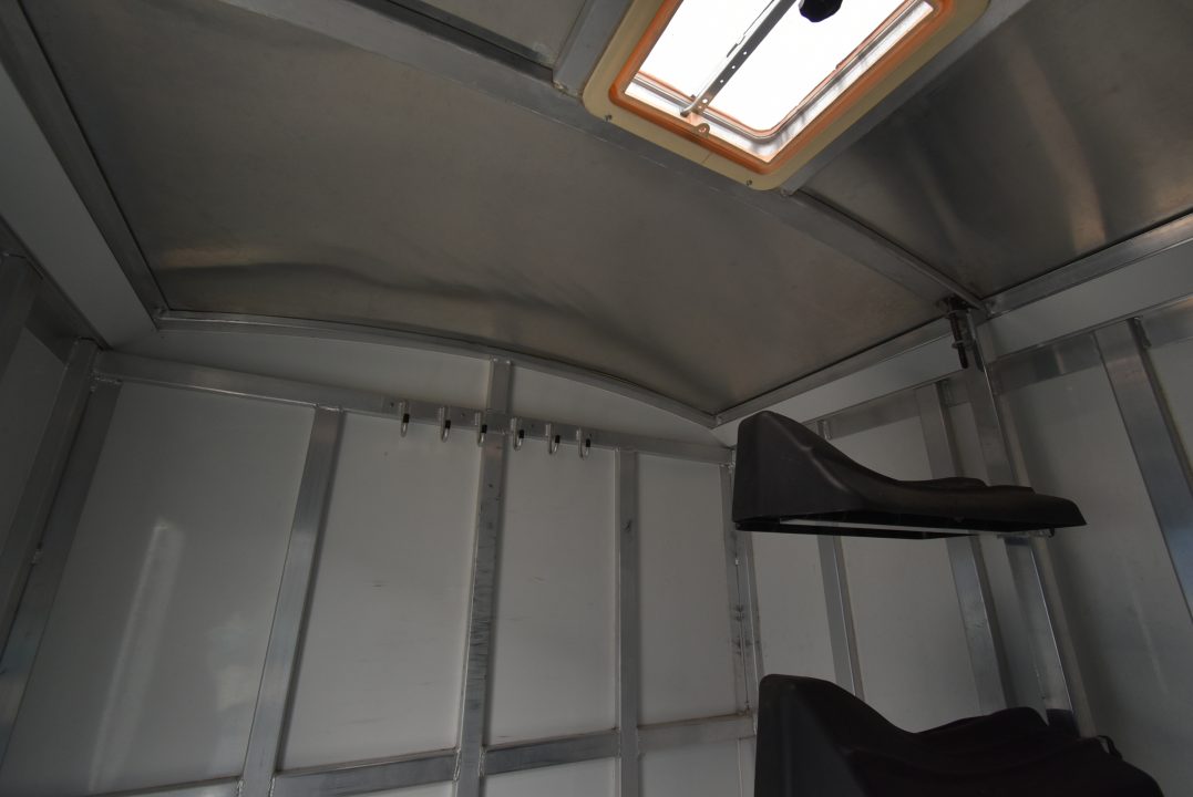 Used 2006 Integrity Stock/ straight load Stock / Stock Combo Trailer