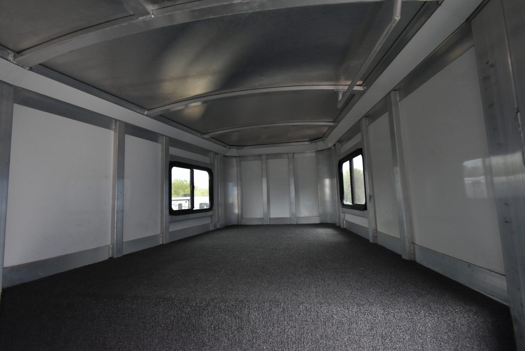 Used 2006 Integrity Stock/ straight load Stock / Stock Combo Trailer