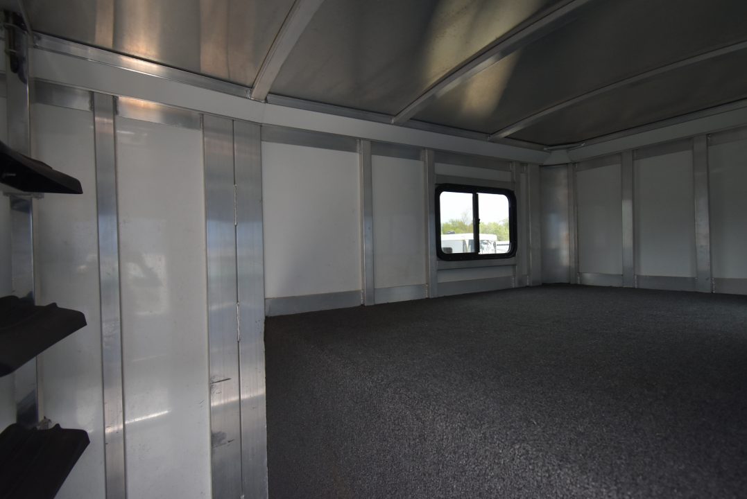Used 2006 Integrity Stock/ straight load Stock / Stock Combo Trailer
