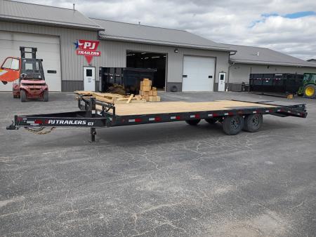 New 2026 PJ Trailers F8242