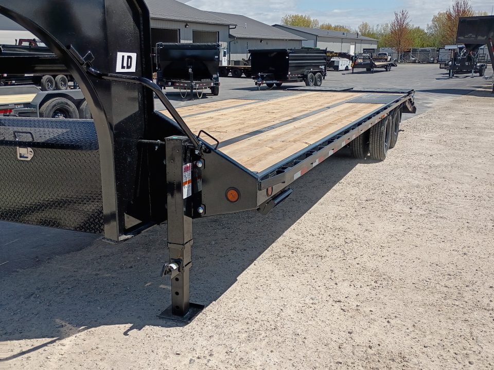 New 2026 PJ Trailers LD302