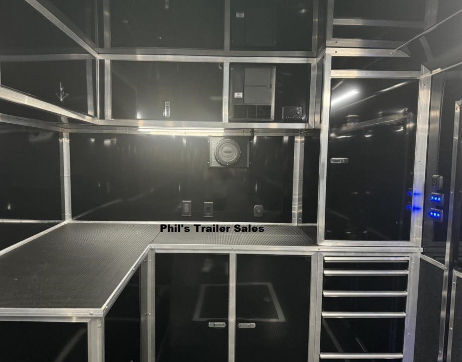 New Haulmark NEW 8.5X28 EDGE PRO ENCLOSED CAR RACE TRAILER HAULER ELECTRIC AWNING Car / Racing Trailer