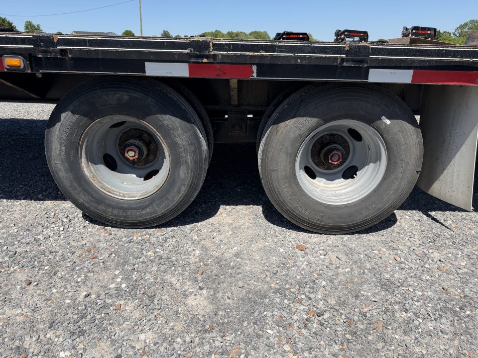Used 2021 CornPro 102"X25' 24K Gooseneck Flatbed Trailer