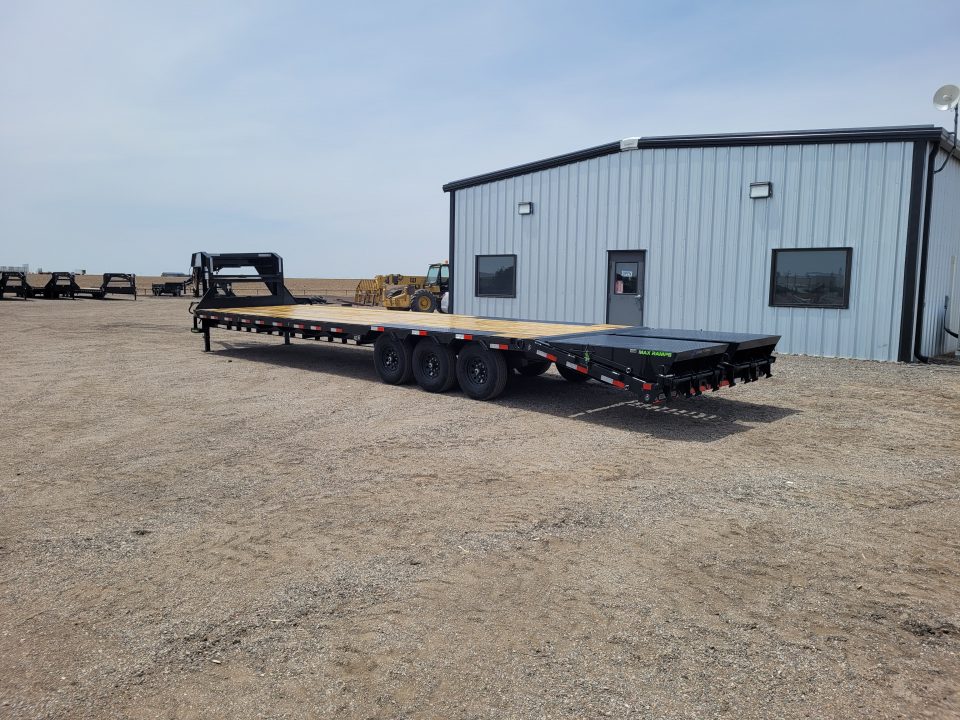 New 2026 Load Trail 102"x36' Gooseneck Triple Axle Deckover Trailer