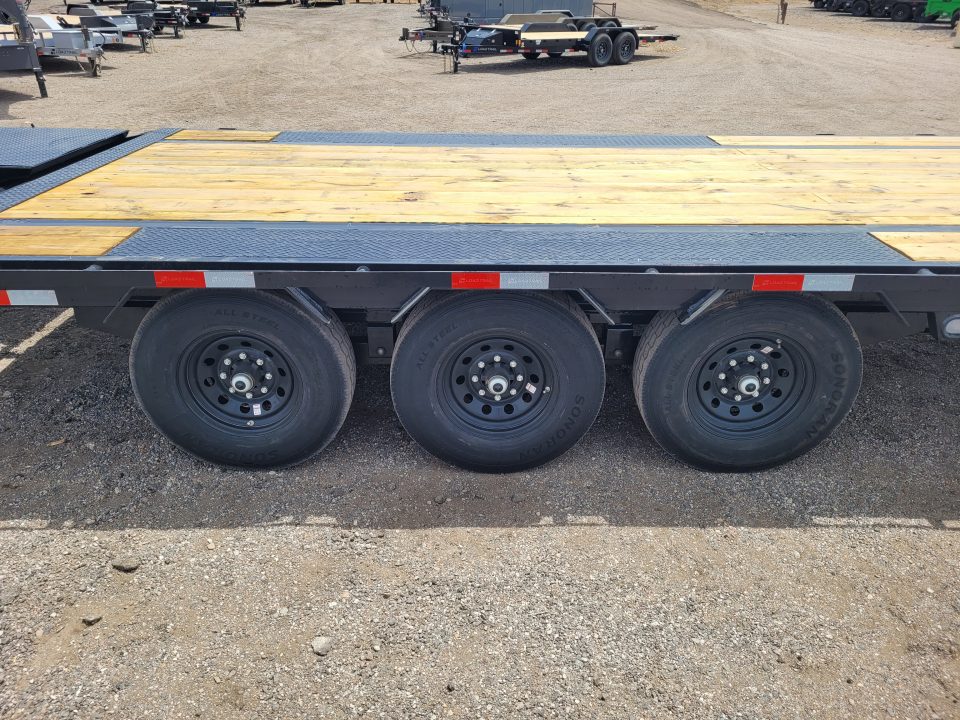 New 2026 Load Trail 102"x36' Gooseneck Triple Axle Deckover Trailer