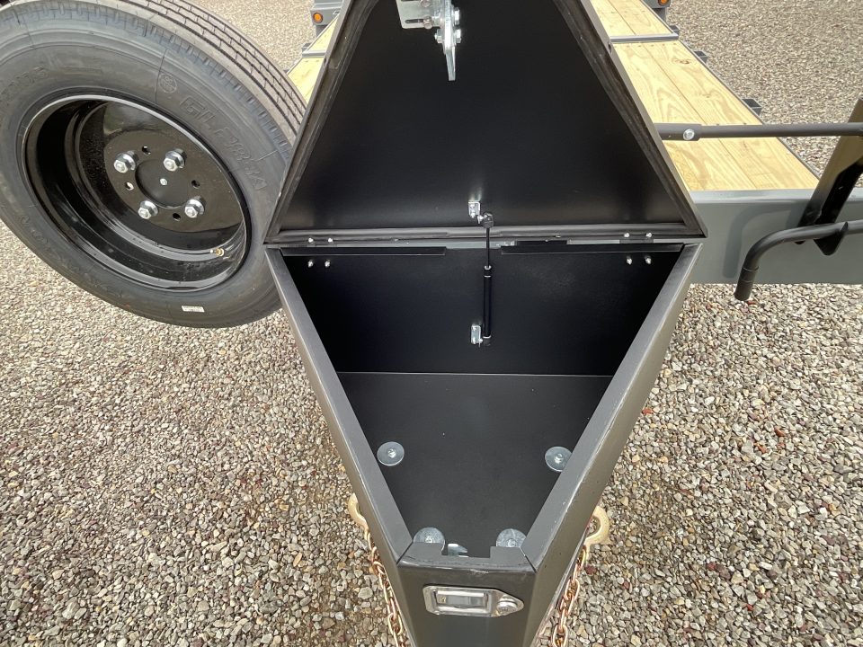 New 2027 Behnke TBCT2216ET Equipment Trailer