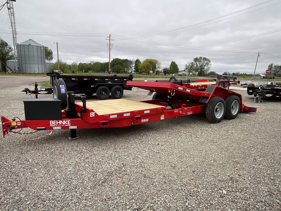 New 2027 Behnke TBCT2216ET Tilt Trailer