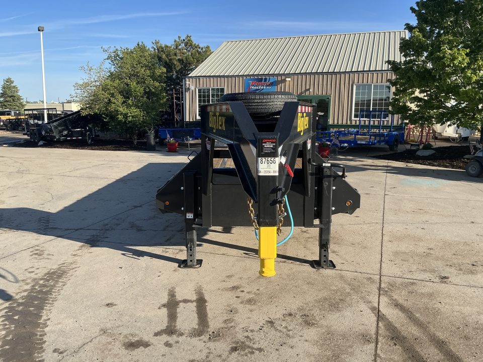 New 2027 Big Tex 22GN-25D5A Flatbed Trailer