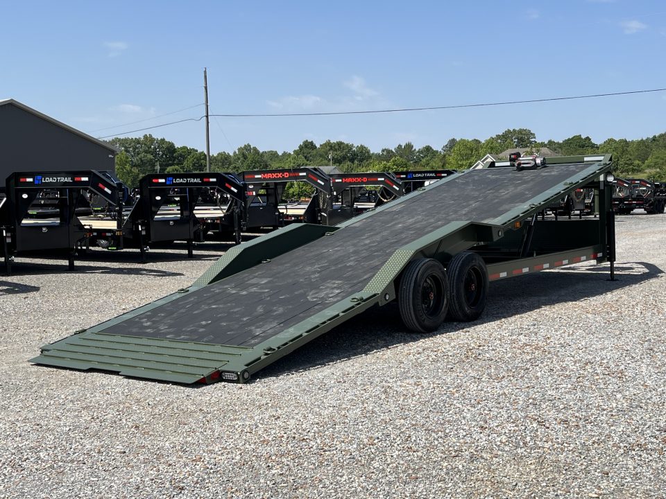 New 2027 MAXXD 102" X 28' 18K Gooseneck Power Tilt Trailer