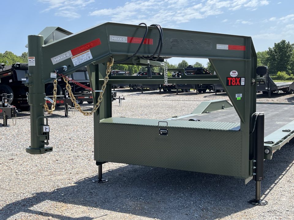 New 2027 MAXXD 102" X 28' 18K Gooseneck Power Tilt Trailer