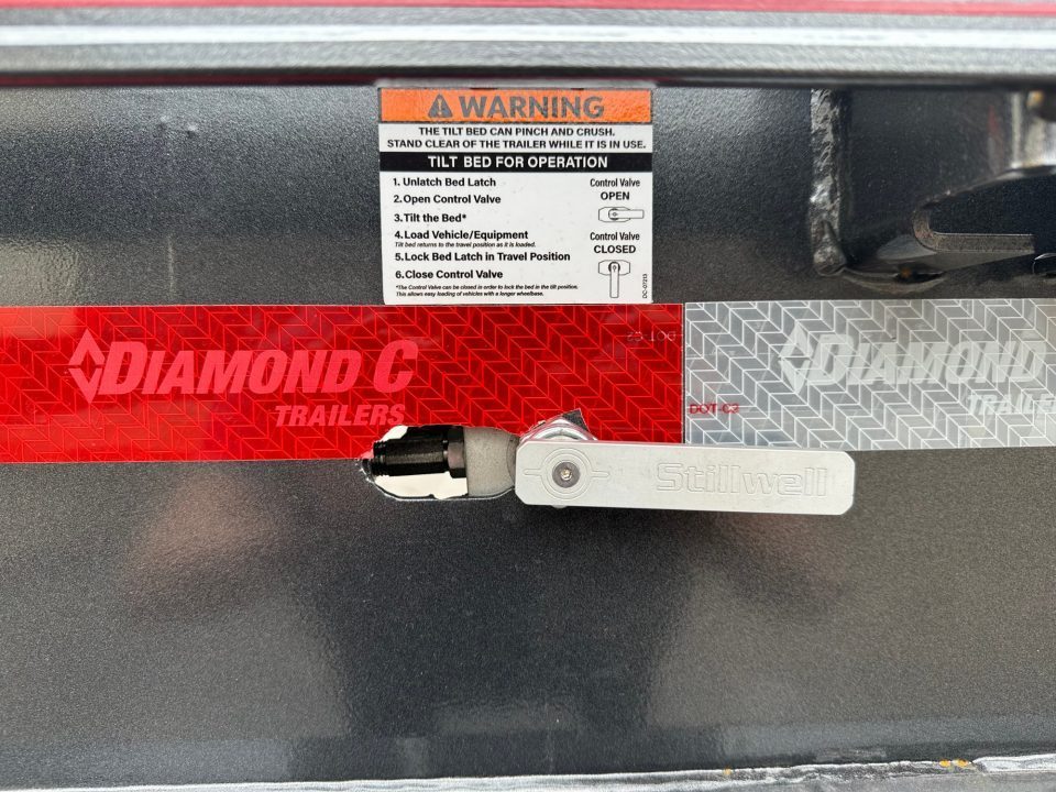 New Diamond C 22' Hydraulic Dampening Tilt (HDT 210)