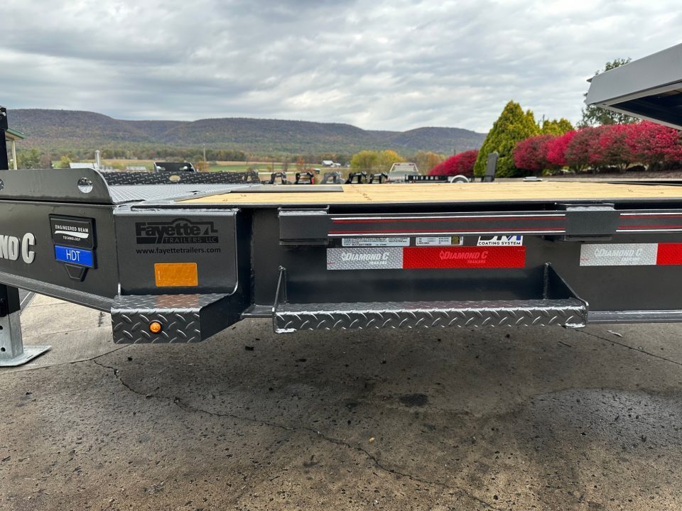 New Diamond C 22' Hydraulic Dampening Tilt (HDT 210)