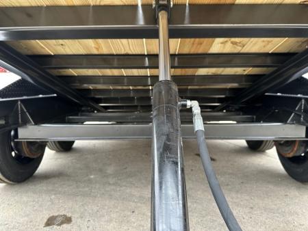 New Diamond C 22' Hydraulic Dampening Tilt (HDT 210)
