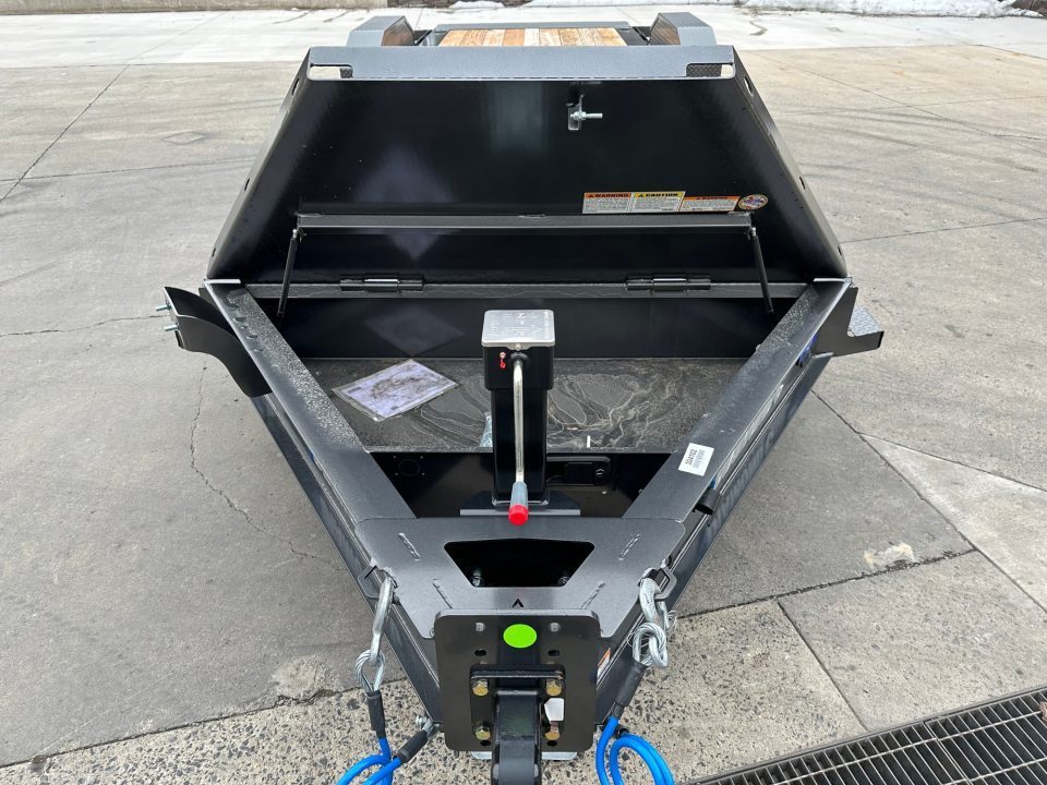 New Diamond C 22' Hydraulic Dampening Tilt (HDT 208)