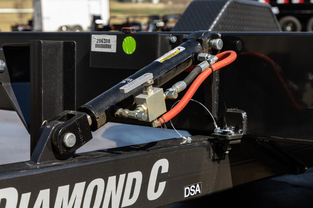 New Diamond C 12' Hydraulic Dampening Tilt (DSA 107)