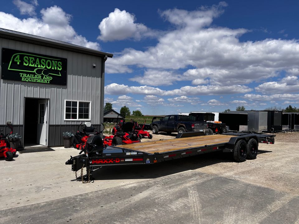 New 2027 MAXXD EHX 83"X24' 8K AXLES 16K GVWR I-BEAM FRAME MAXXD OUT RAMPS Equipment Trailer