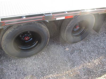 New 2026 Diamond T Flatbed Trailer