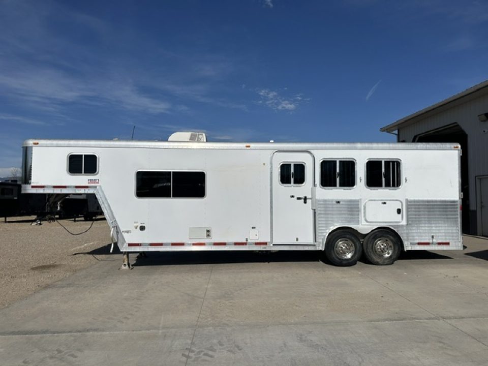 Consignment 2007 Featherlite 3 Horse Living Quarter