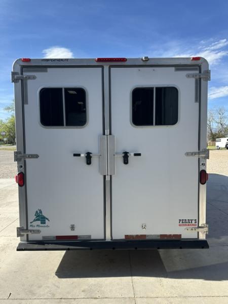 Consignment 2007 Featherlite 3 Horse Living Quarter