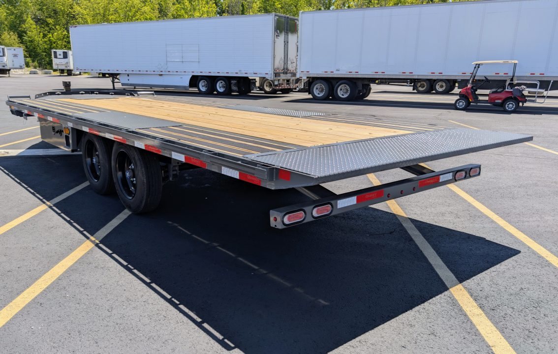 New DET 208-22' Deckover 18K (GVWR), ABS-Brakes, Tilt Equipment Trailer