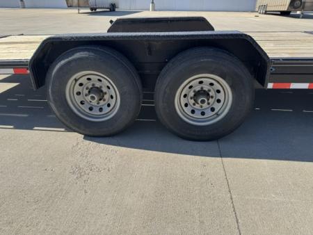 Used 2015 Delta Trailers TB22-GN Equipment Trailer