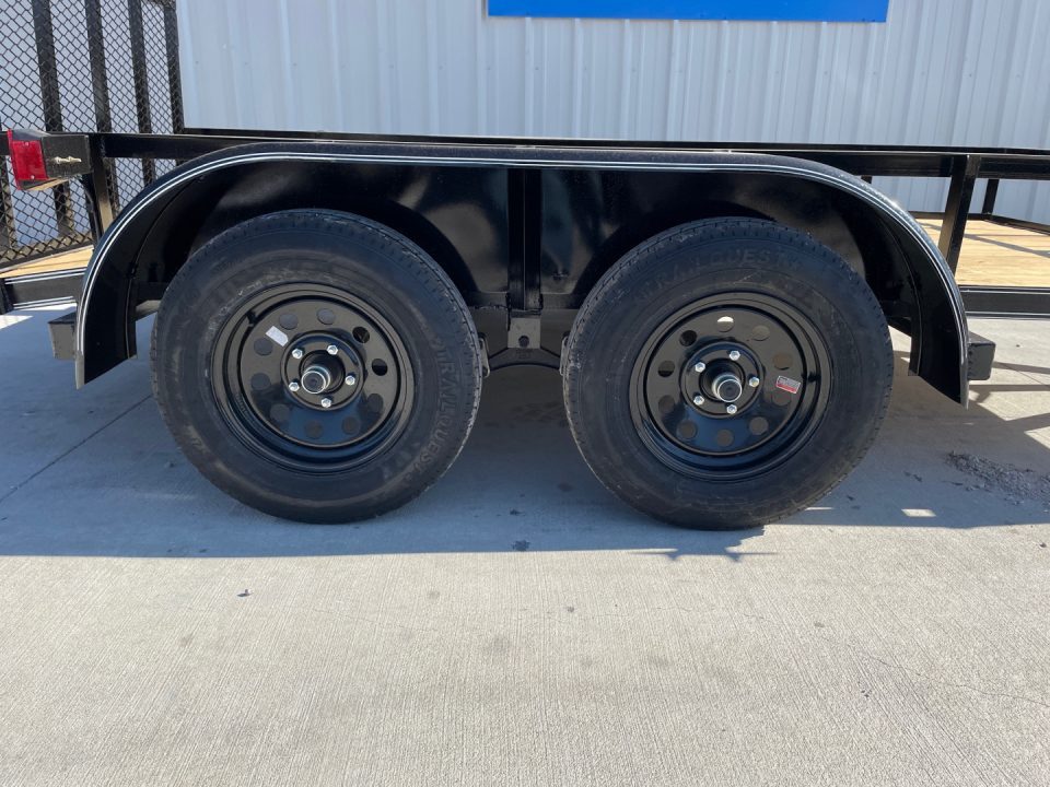New 2026 DAVIIDSON 77X12 (2) TANDEM 3500lb AXLES, ANGLE TOP DOVETAIL 36"GATE UTILITY TRAILER