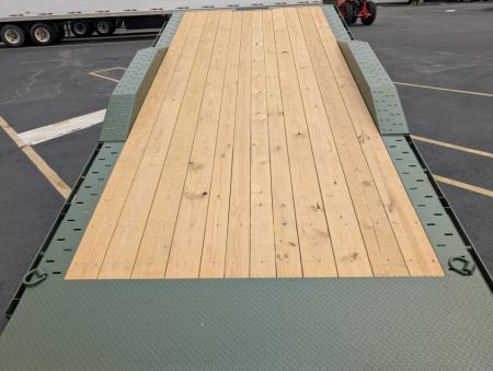New HXD-210-24' Power Tilt 102" Wide: 23K (GVWR), Hyd Jack, Drive Over Fenders, Equipment Trailer