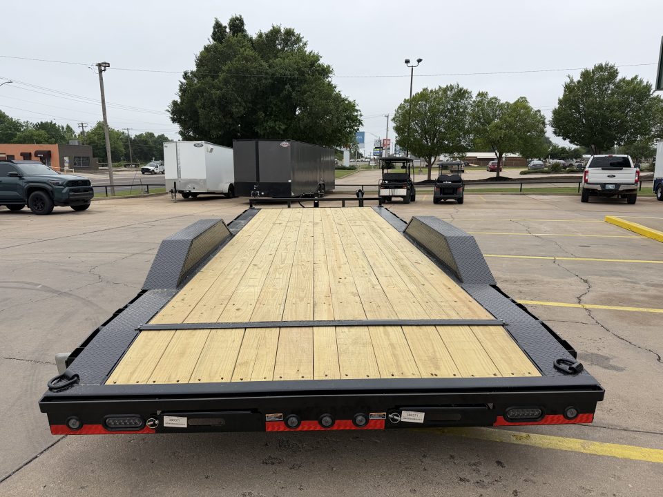 New #386371 2026 LOAD TRAIL CH 22 X 102 TANDEM AXLE 14K EQUIPMENT HAULER W/ SLIDE IN RAMPS