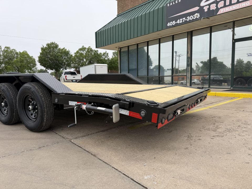 New #386371 2026 LOAD TRAIL CH 22 X 102 TANDEM AXLE 14K EQUIPMENT HAULER W/ SLIDE IN RAMPS