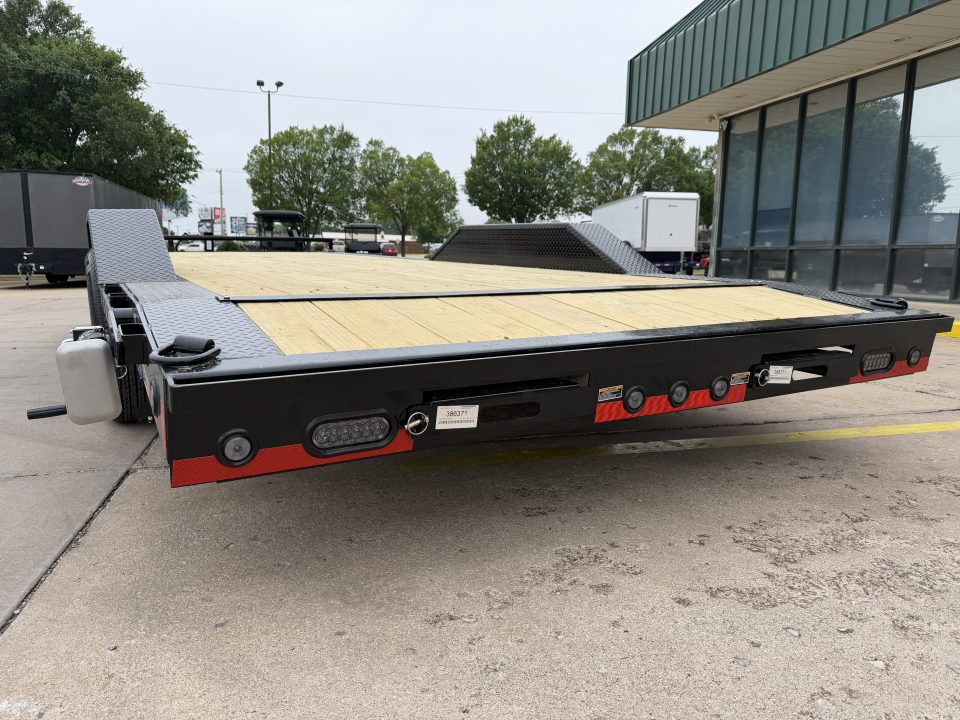 New #386371 2026 LOAD TRAIL CH 22 X 102 TANDEM AXLE 14K EQUIPMENT HAULER W/ SLIDE IN RAMPS