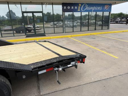 New #386371 2026 LOAD TRAIL CH 22 X 102 TANDEM AXLE 14K EQUIPMENT HAULER W/ SLIDE IN RAMPS