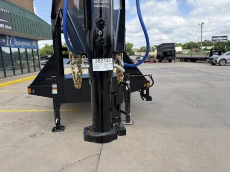 New #386148 2026 LOAD TRAIL GP 32 X 102 DUAL TANDEM LOW-PRO 20K GOOSENECK W/ MAX RAMPS
