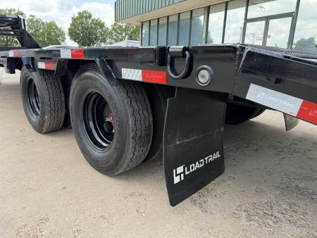 New #386148 2026 LOAD TRAIL GP 32 X 102 DUAL TANDEM LOW-PRO 20K GOOSENECK W/ MAX RAMPS
