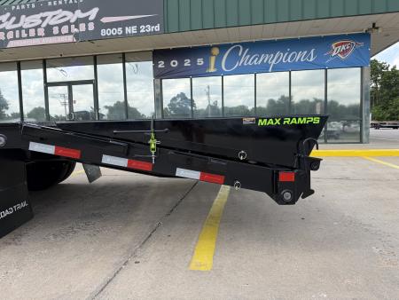 New #386148 2026 LOAD TRAIL GP 32 X 102 DUAL TANDEM LOW-PRO 20K GOOSENECK W/ MAX RAMPS