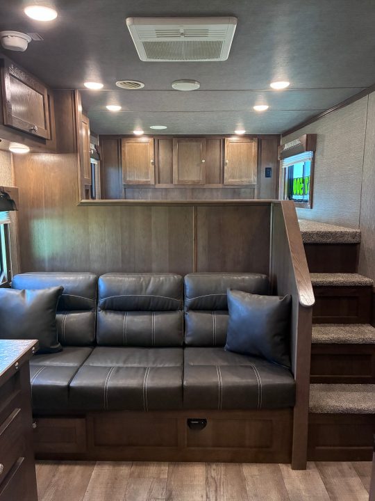 New 2026 SMC 2H 9'LQ Horse Trailer