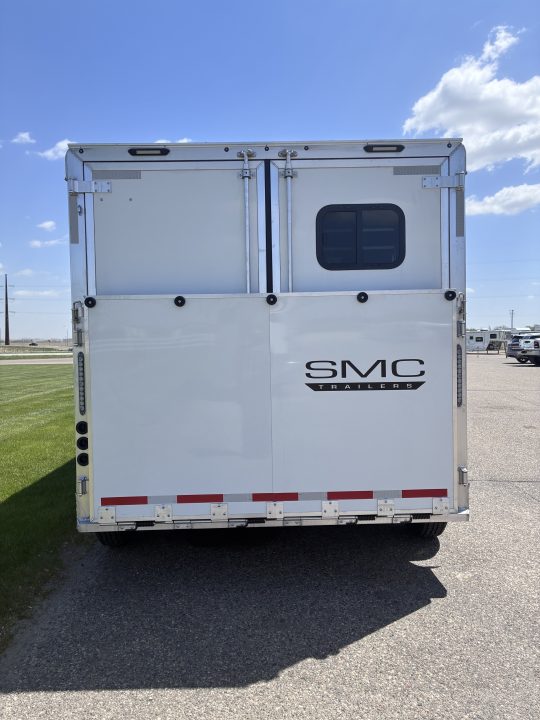 New 2026 SMC 2H 9'LQ Horse Trailer