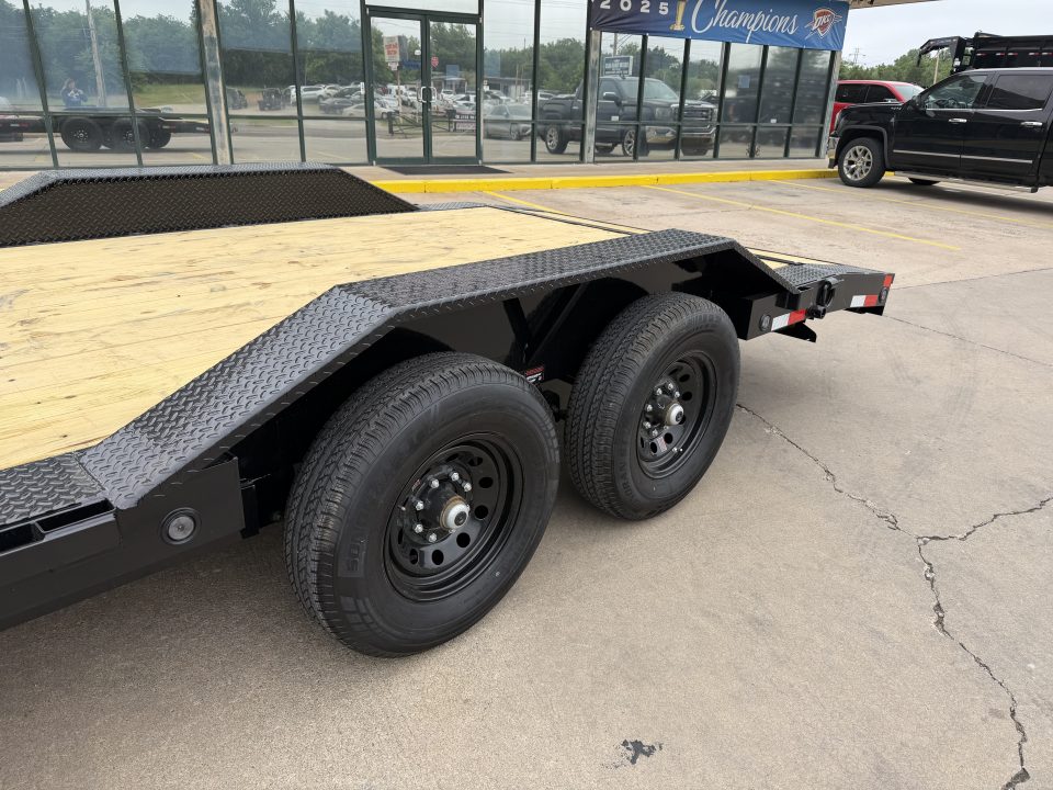 New #385826 2026 LOAD TRAIL GC 20 X 102 TANDEM AXLE 14K GOOSENECK EQUIPMENT HAULER W/ SLIDE IN RAMPS