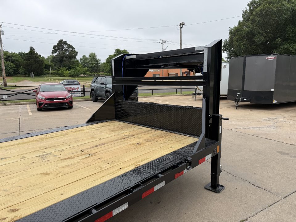 New #385826 2026 LOAD TRAIL GC 20 X 102 TANDEM AXLE 14K GOOSENECK EQUIPMENT HAULER W/ SLIDE IN RAMPS