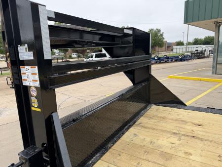 New #385826 2026 LOAD TRAIL GC 20 X 102 TANDEM AXLE 14K GOOSENECK EQUIPMENT HAULER W/ SLIDE IN RAMPS