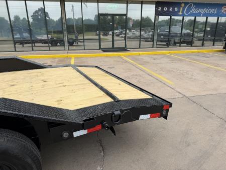 New #385826 2026 LOAD TRAIL GC 20 X 102 TANDEM AXLE 14K GOOSENECK EQUIPMENT HAULER W/ SLIDE IN RAMPS