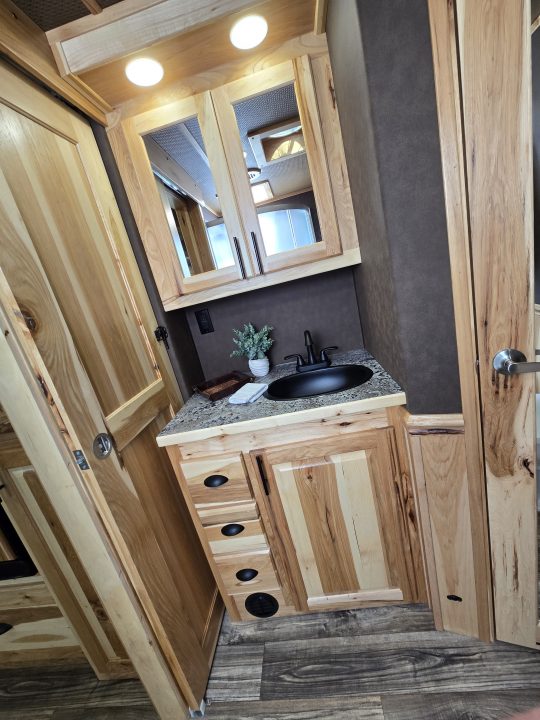 New 2026 Merhow Summit Super Slide 4 Horse Trailer
