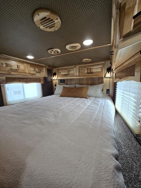 New 2026 Merhow Summit Super Slide 4 Horse Trailer