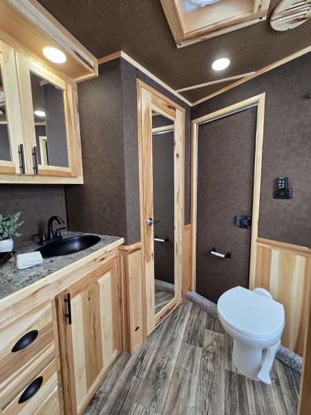 New 2026 Merhow Summit Super Slide 4 Horse Trailer