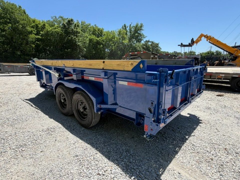 New 2026 Diamond C Trailers 15.5K LPT 207 Package 16'X82" Pacesetter Edition Dump Trailer