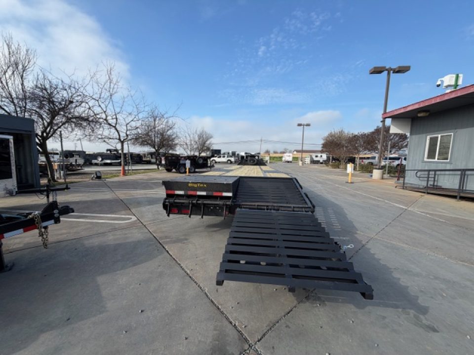 New 2027 Big Tex Trailers 25GN-40D5A-MR 8.5FT X 40FT 25.9K GVW TA-D Equipment Trailer