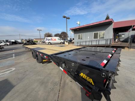 New 2027 Big Tex Trailers 25GN-40D5A-MR 8.5FT X 40FT 25.9K GVW TA-D Equipment Trailer