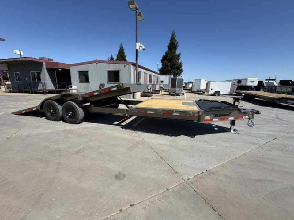 New 2026 Diamond C Trailers HXD207L24X102 8.5FT X 24FT 14.9K GVW Tilt Trailer