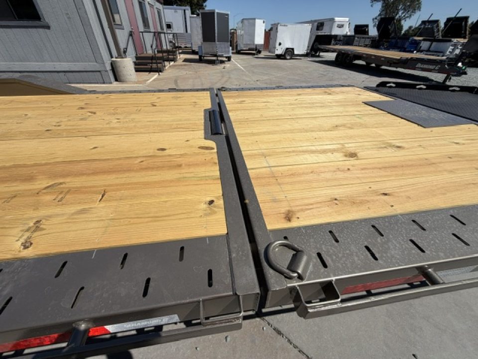New 2026 Diamond C Trailers HXD207L24X102 8.5FT X 24FT 14.9K GVW Tilt Trailer